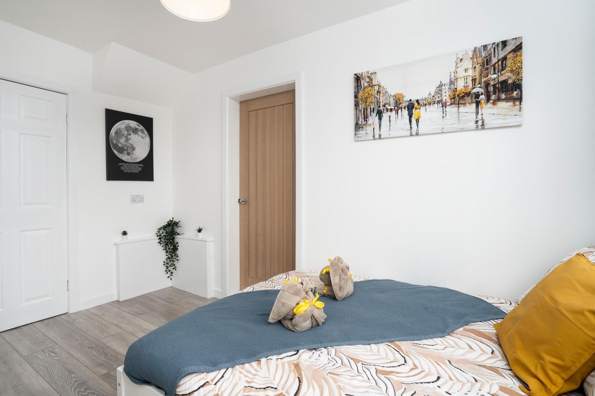Modern 4 Bed House-free Parking Burton (Lincolnshire)